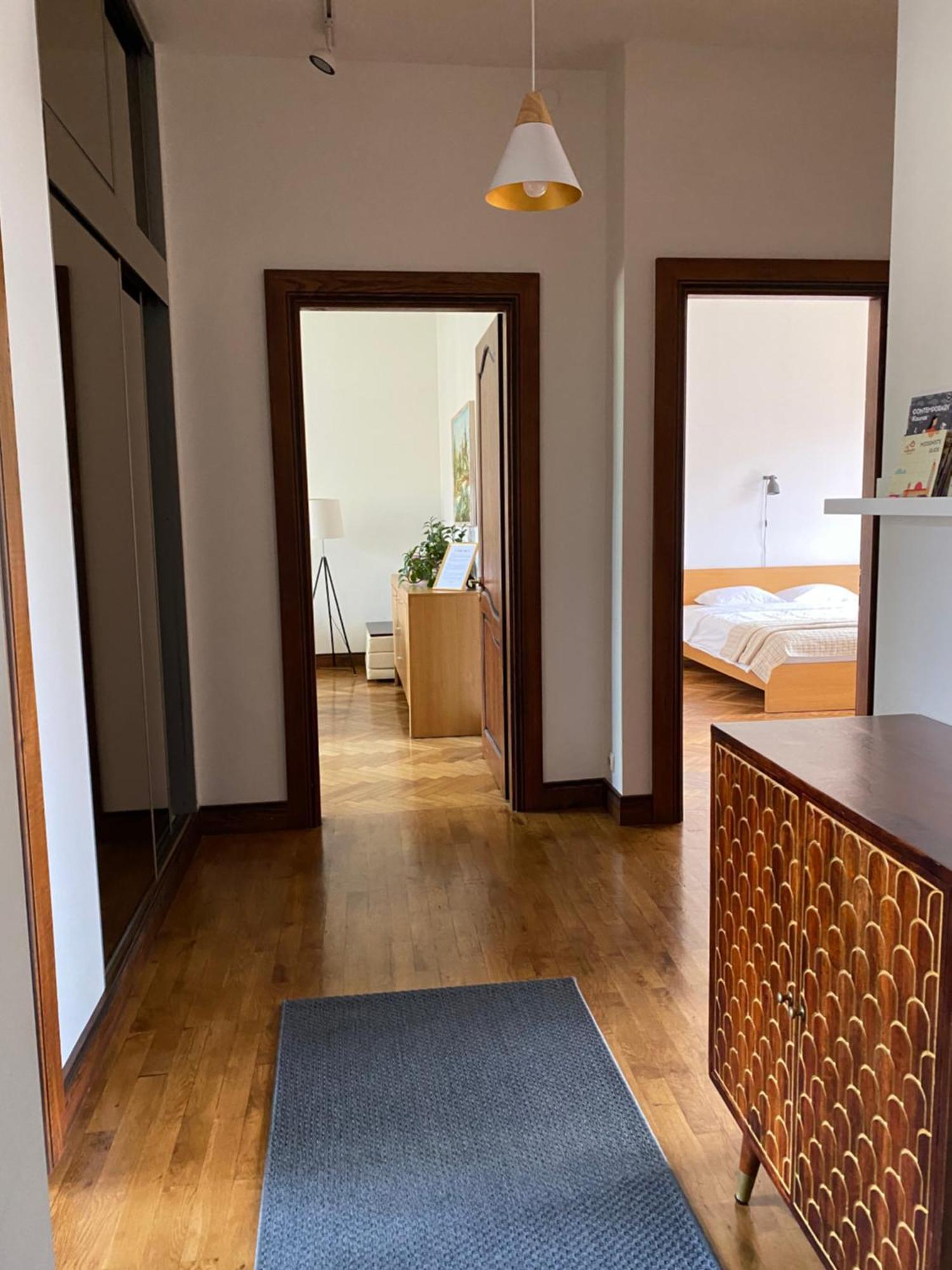 Spacious Old Town Apt, 3 Private Rooms, Sleeps 5-6 Kaunas Exterior photo